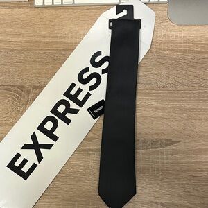 Express Classic Black Tie